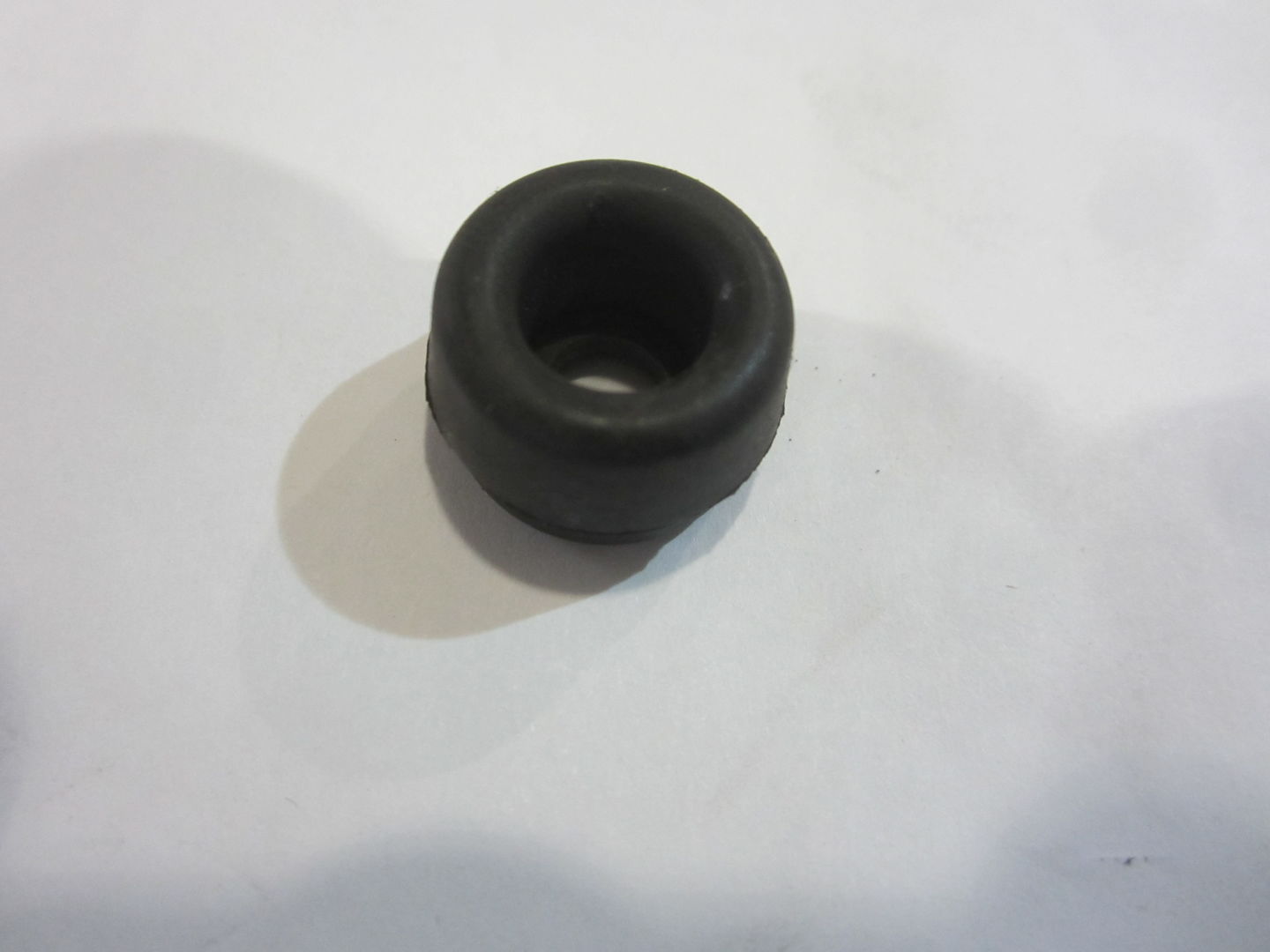 GROMMET, .38 X .50 X .50