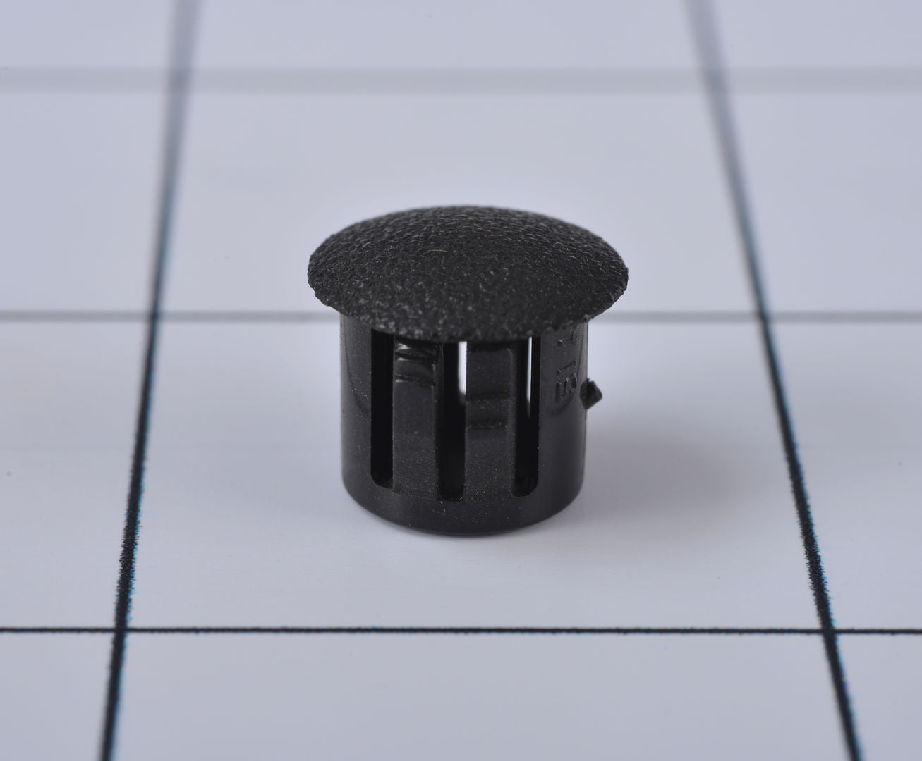 HOLE PLUG 3/8 DIA BLACK