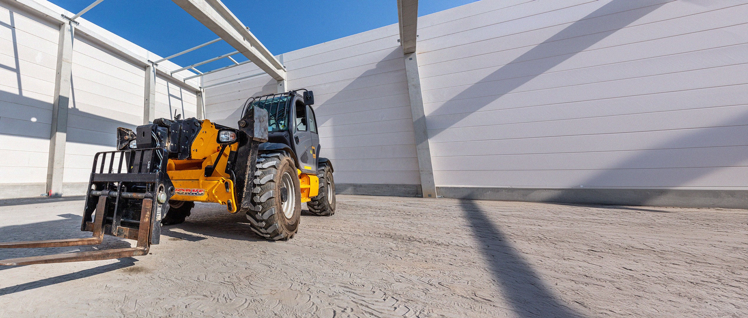 Forklifts & Telehandlers