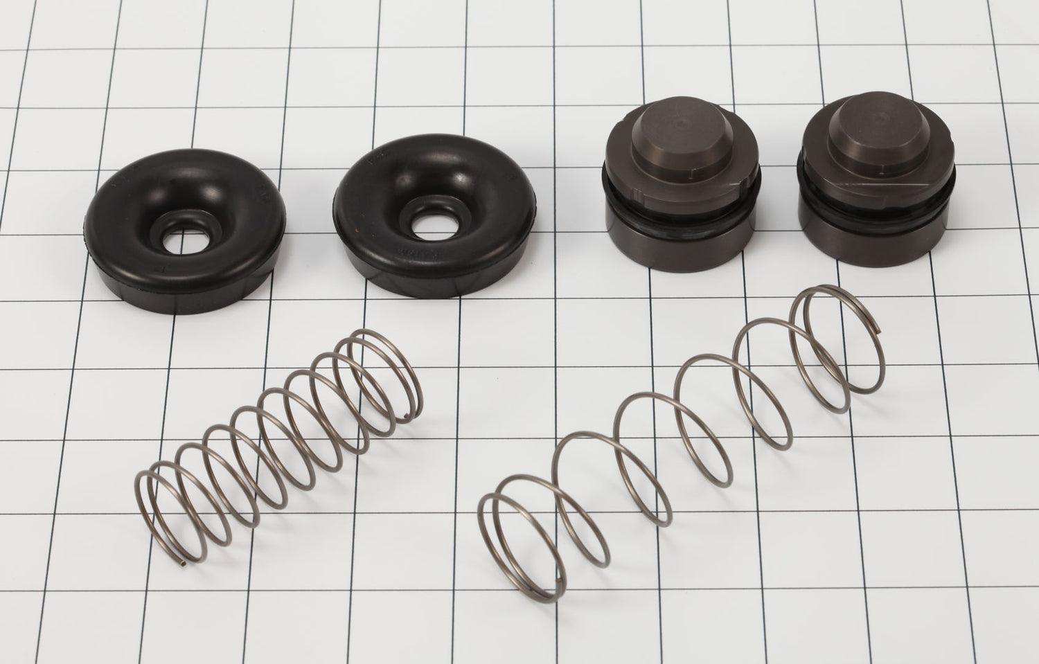 CYL REPAIR KIT W/PISTON