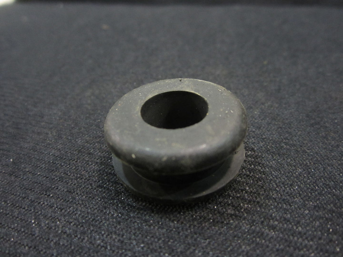 GROMMET